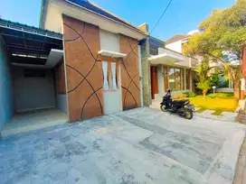 Rumah Luas Dalam Perumahan Jalan Palagan Utara Hotel Hyatt