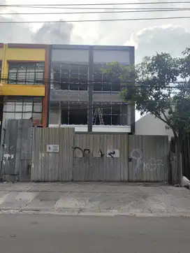 Disewakan 2ruko jejer kedung cowek, dekat suramadu