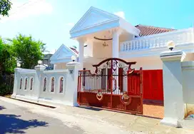 Rumah Mewah Jalan Palagan Akses Mudah dekat Jalan Utama