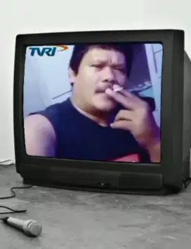 Mencari pekerjaan.