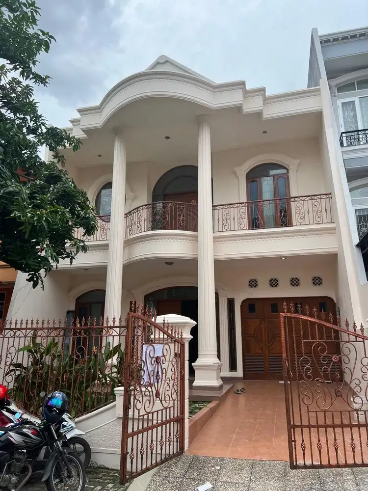 Dijual turun harga Rumah Kelapa Gading