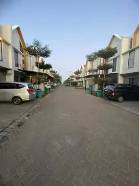 Eastern Park Minimalis One Gate System Dekat MERR