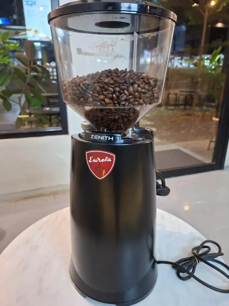 Grinder Eureka Zenith Club