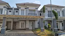 Dijual Rumah Water Terrace Grand Wisata Bekasi