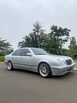 Mercedes Benz W210 E260 Elegance A/T
