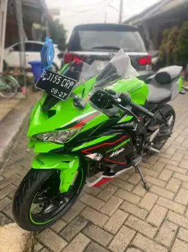 Ninja Zx 25R 2022 Odo 2000 like New