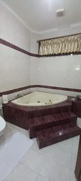 D jual rumah lebak bulus
