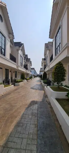Dijual rumah modern parkir luas, dapur luas di Margonite - Lavon 2