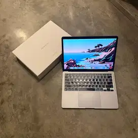 Macbook Air M1 2020 13 inch 8/256 Space Grey Like New Fullset Original