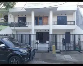 RUMAH 2LT RUNGKUT COCOK KOS LOKASI DEKAT KE RAYA MERR STRATEGIS