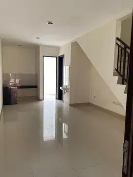 Dijual  Rumah di Green Village Cipondoh
