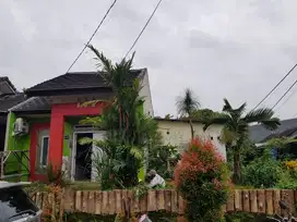 Rumah posisi hook di legok permai