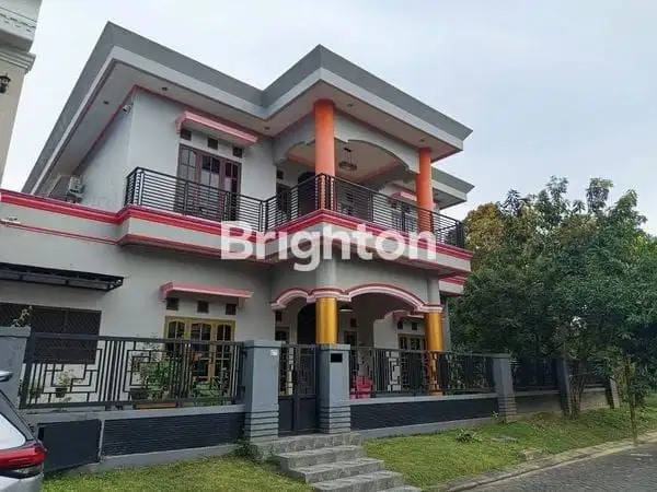 rumah cantik dan minimalis 2 lantai di bb