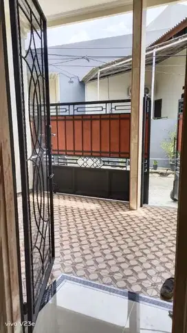 di jual rumah harga murah  siap tempatin di poris indah