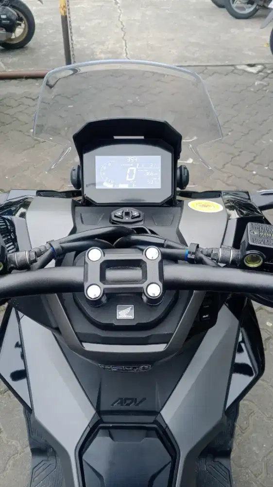 Adv 160 glosi Masi gres