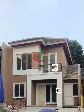 dijual rumah kota Wisata cibubur lantai granit atap aluminum
