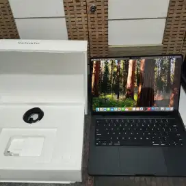 Apple MacBook Pro M4 14 inch