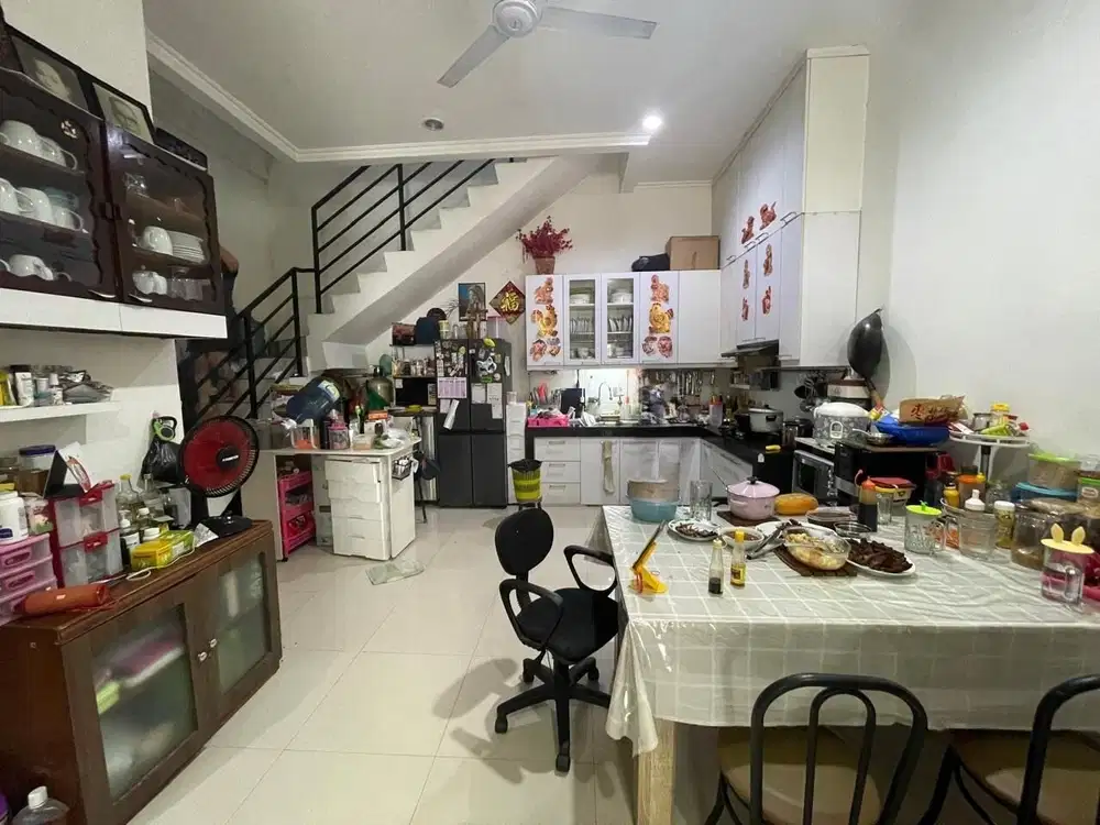ANA RUMAH UK 5.7X14M DI JELAMBAR