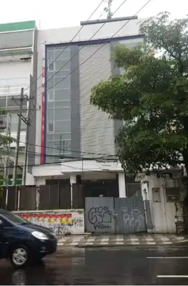 Strategis   Gedung di Jl. Raya Sulawesi