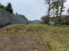 Tanah kavling posisi HOOK di Jalan Poros Cluster Golf Araya