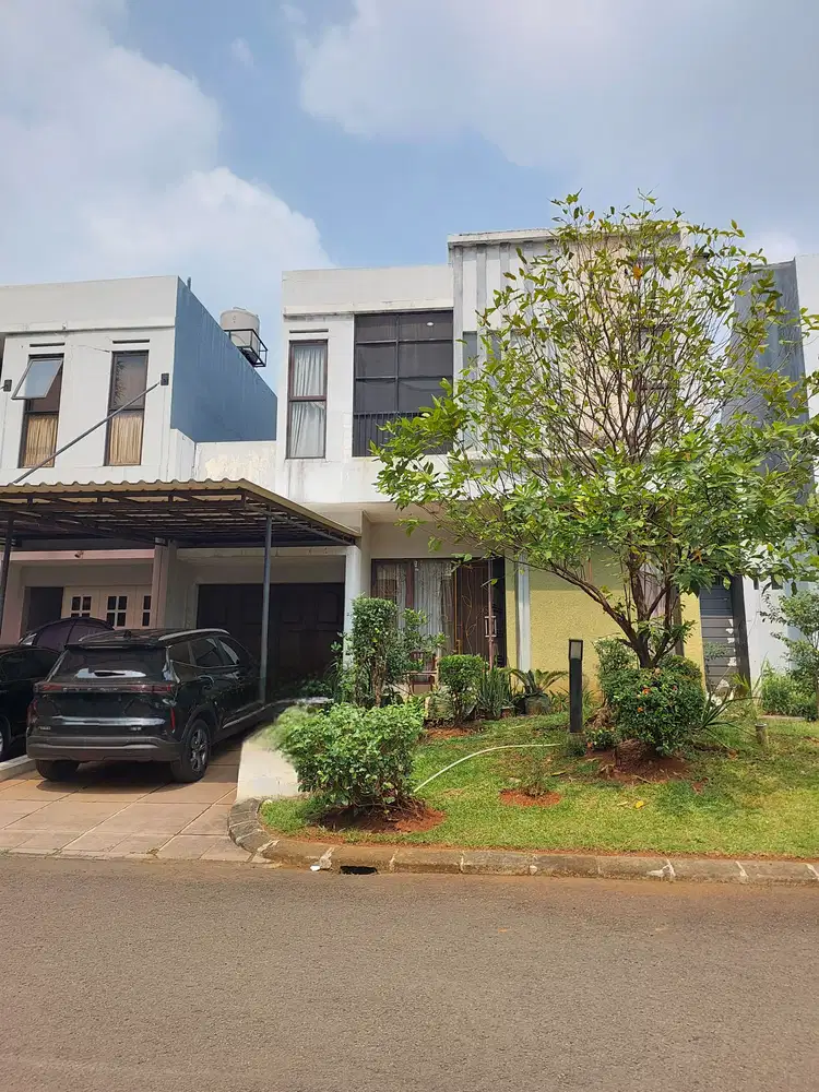 Dijual Cepat Rumah Cantik Hadap Taman di Cluster Newton Gading Serpong