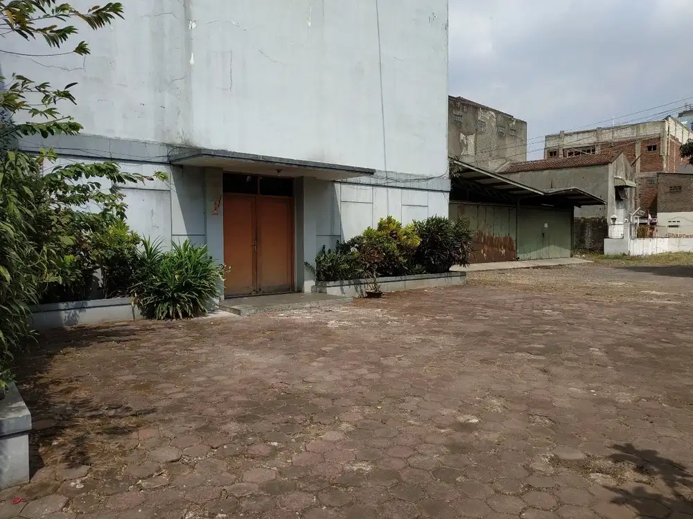 Rumah di jalan ABC Pusat Kota Bandung