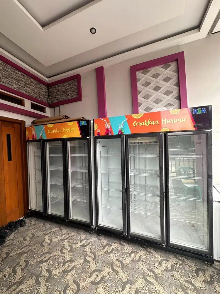 SHOWCASE RSA 1300 L 3 pintu