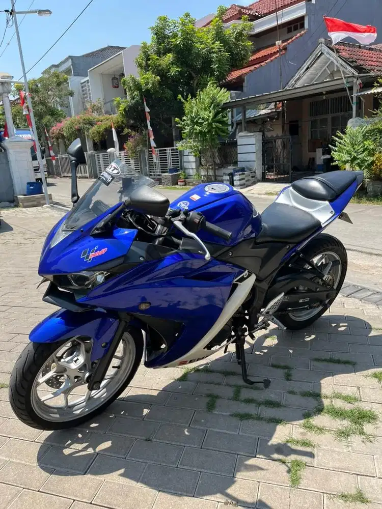 Yamaha R25 2016