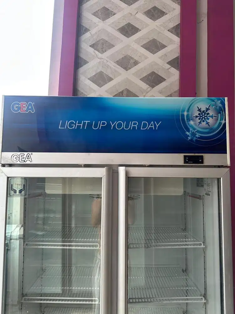 SHOWCASE GEA 2 PINTU 600L