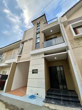 Rumah Modern 3lt Murah Full Furnished Lokasi Pusat Kota Batu