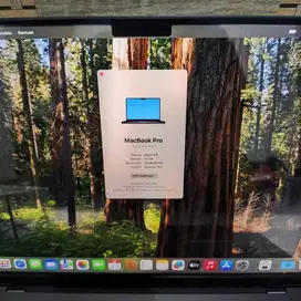 Macbook pro m4 14 inch 16/512 ibox like new