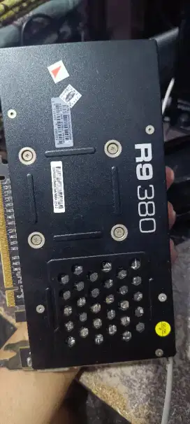 “VGA PowerColor Radeon R9 380 4GB GDDR5 Bekas Normal”
