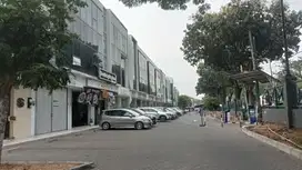 Ruko 3 lantai siap pakai Pasar Modern