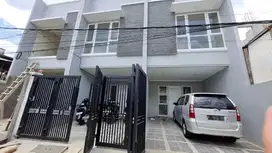 Brand New Rumah 3Lt 8x20 4+1KT SHM Siap Huni Jl Asem Duri Kepa