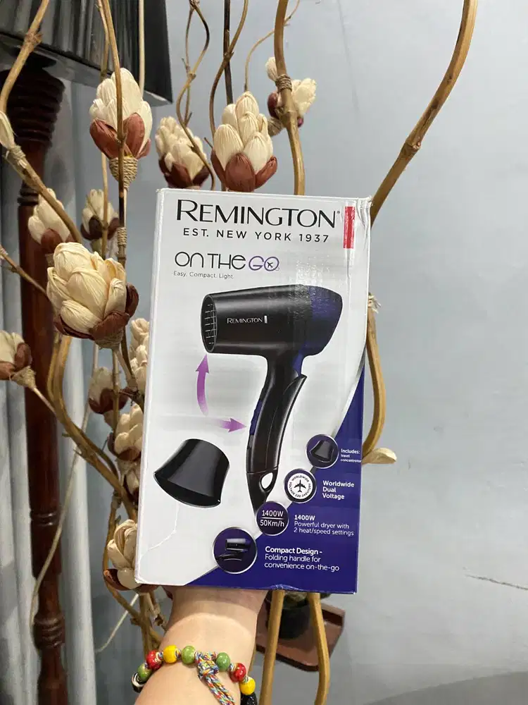 REMINGTON HAIR DRYER