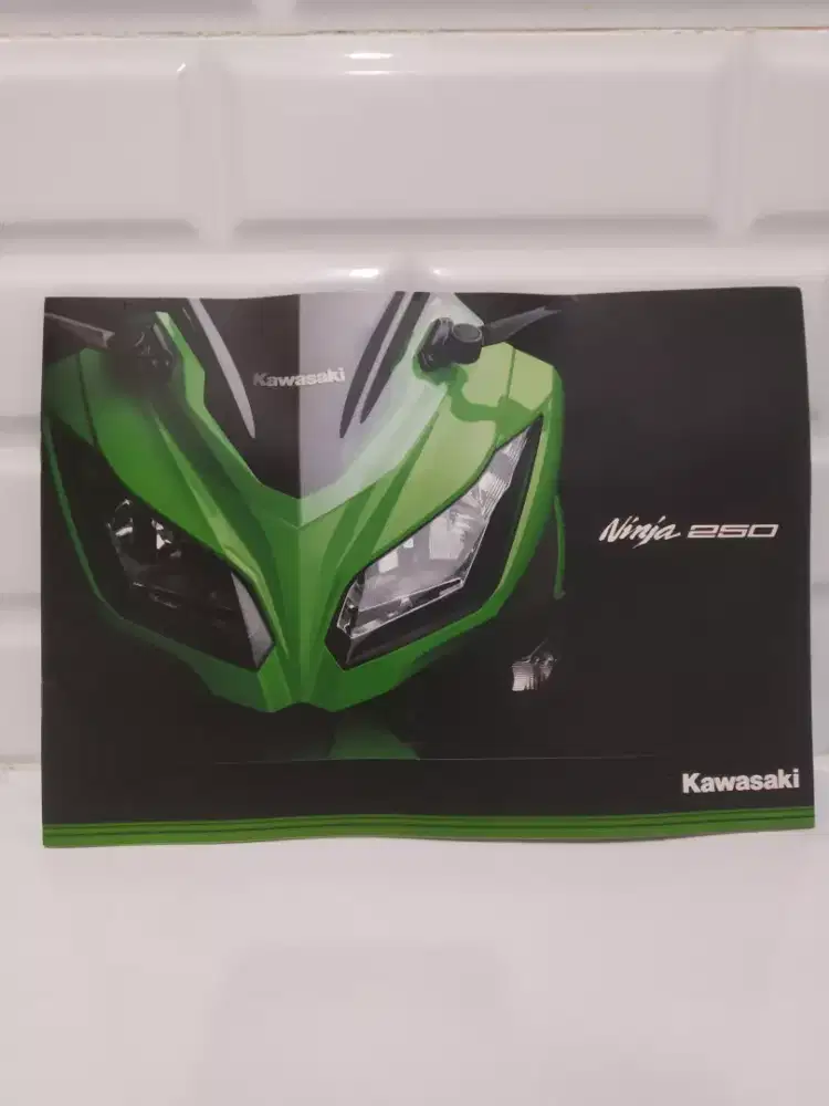 Brosur Iklan Motor Ninja 250 FI 2012