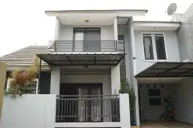 Rumah second di Jatiwaringin Pondok Gede Bekasi