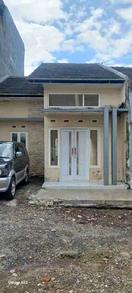 dijual cepat rumah lokasi strategis harga terbaik