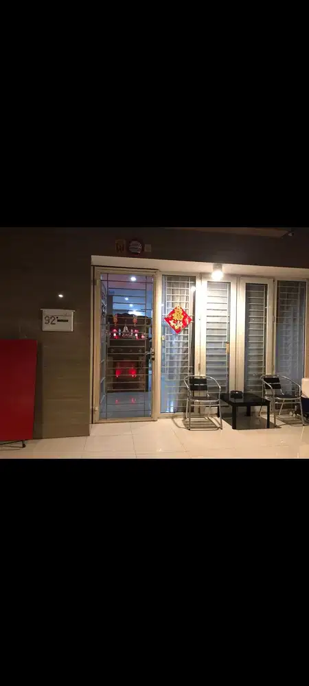 Dijual Rumah 2,5 Lt di The Green Court di Boulevard 7 x 17 m2 Ada 3+1