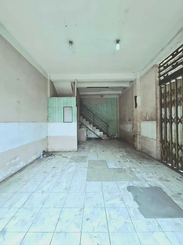 Disewakan & Dijual Ruko Nol Jalan Raya Kenjeran 3,5 lantai