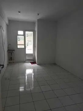 Dijual Cepat Apartemen Gading Nias Studio Besar View Lepas