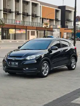 Honda HRV 1.5 E AT 2017 Pajak Panjang