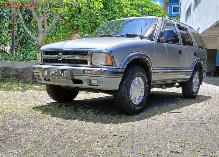 Ready unit mobil opel blazer DOHC LT 1997