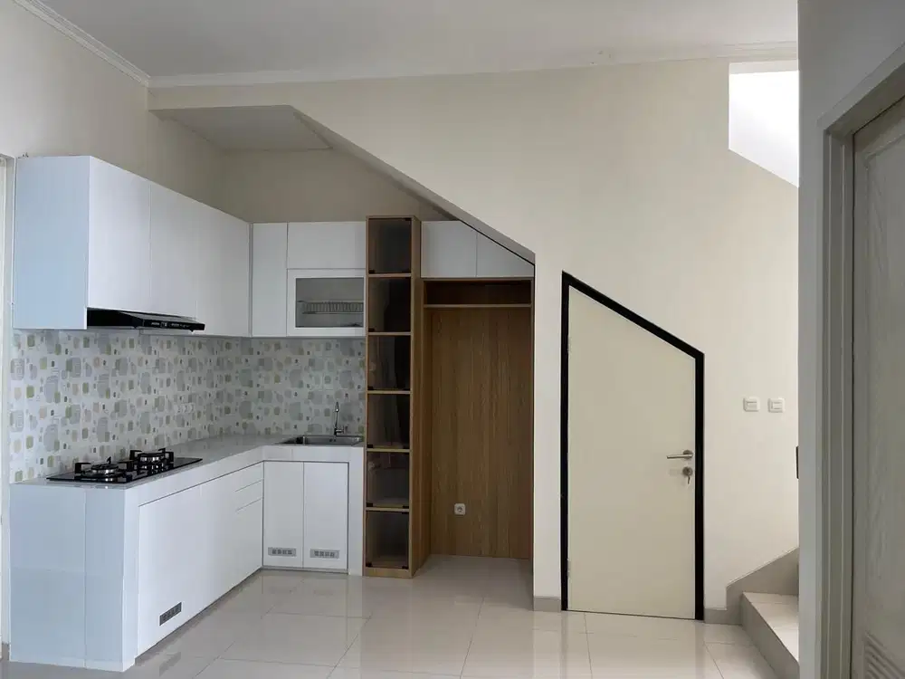 Rumah Cluster catriona Suvarna Sutera