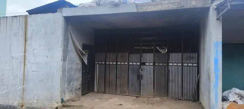 Gudang Semi Permanen Hitung Tanah di Cigondewah Hilir Bandung