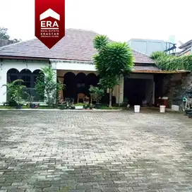 Termurah  Rumah Tua Jl Dwijaya Raya, Jakarta Selatan