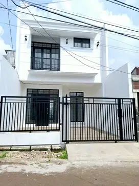 DIJUAL RUMAH DI KENCANA LOKA BSD SERPONG