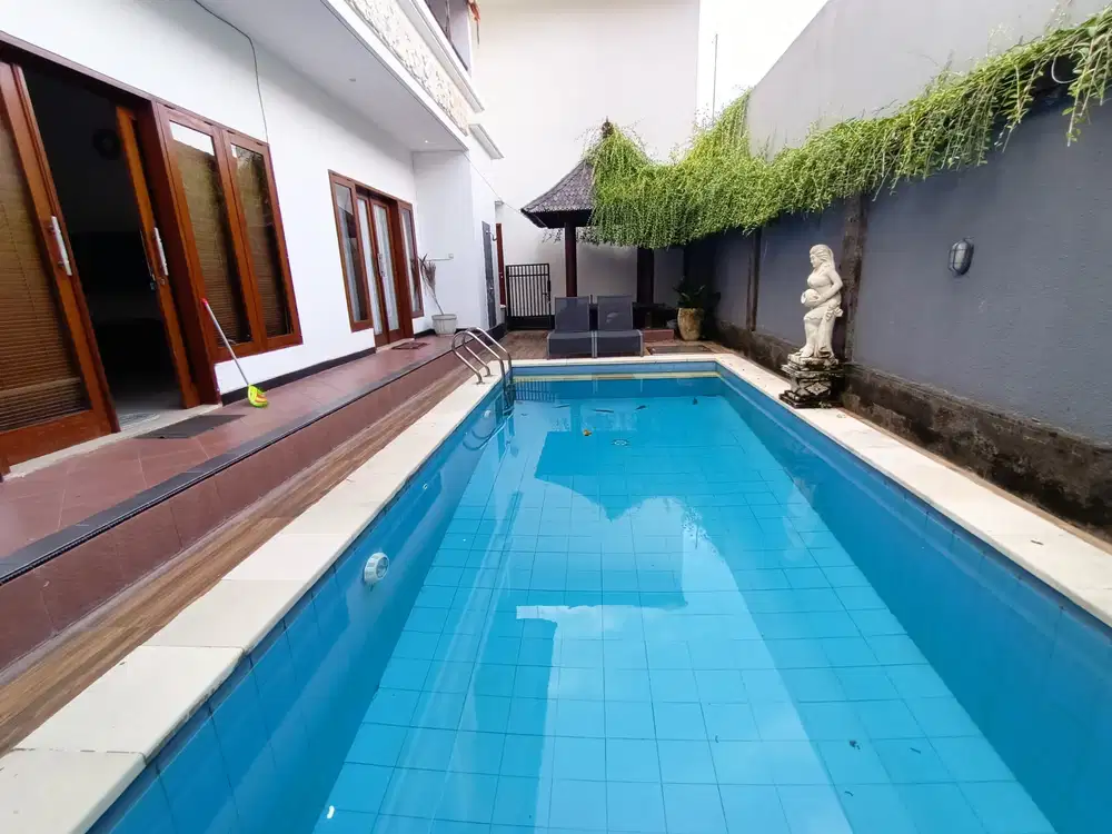 VIlla cantik 3 Bedroom Strategis Kuta  Badung Bali