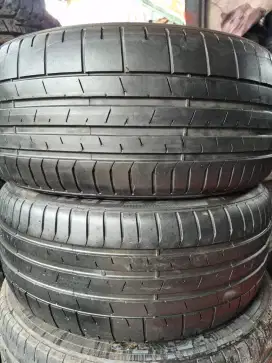 Ban copotan mercy Pirreli pzero 235/40 R19 80% 2022..2pcs