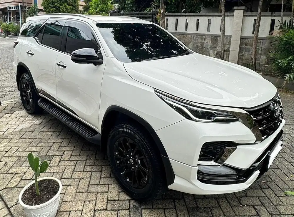 Fortuner 2.8 gr sport, km 7000 full service record 2022 pemakaian 2023